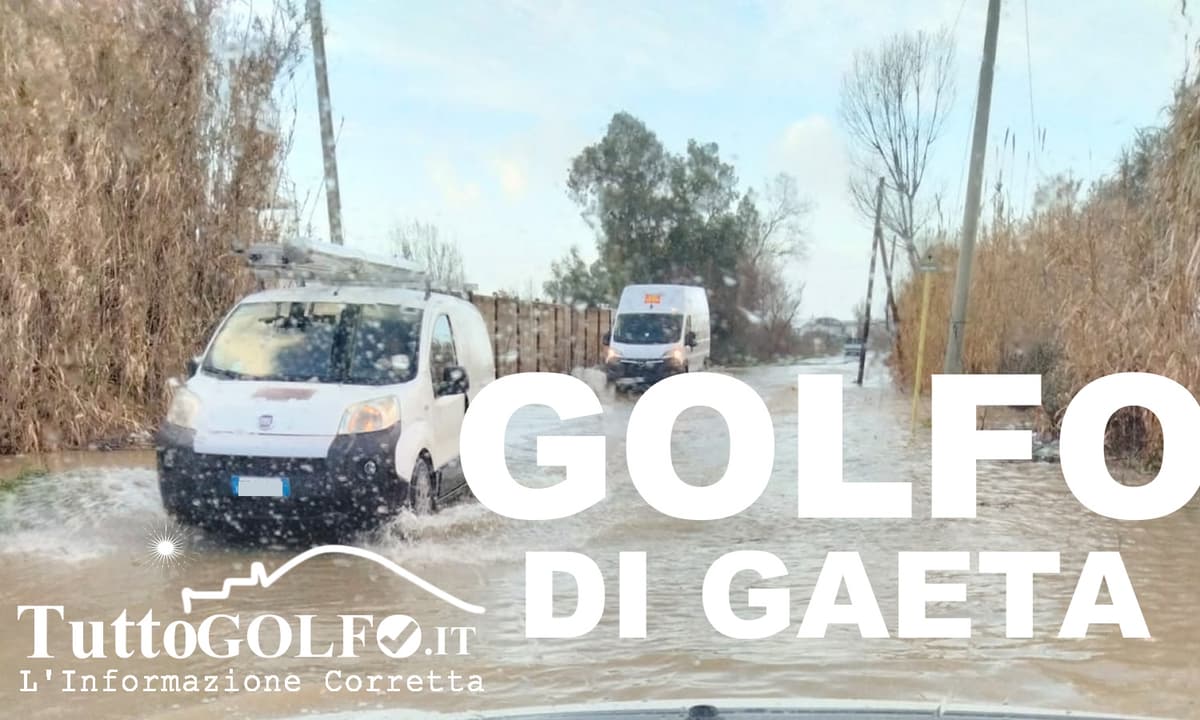 Minturno - Santi Cosma e Damiano, allagata la via Parchi Ausente