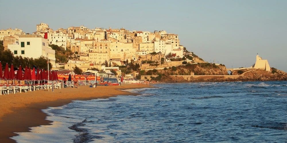 Da Raf Vallone a Brigitte Bardot: Sperlonga e il mito degli anni d’oro