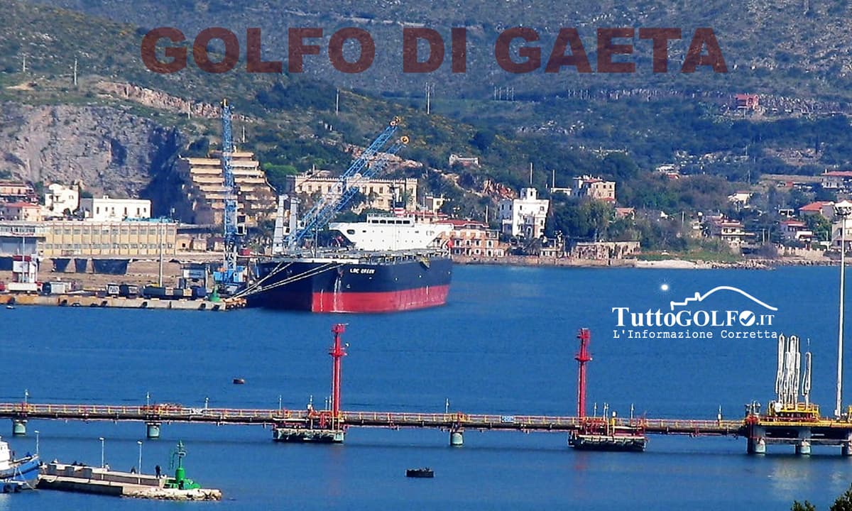 Mare malato nel Golfo di Gaeta: "Eutrofia, microplastiche e scarichi, serve un piano urgente"