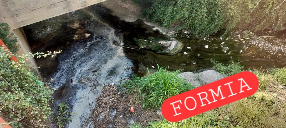 Formia, Paola Villa: Fogna a cielo aperto