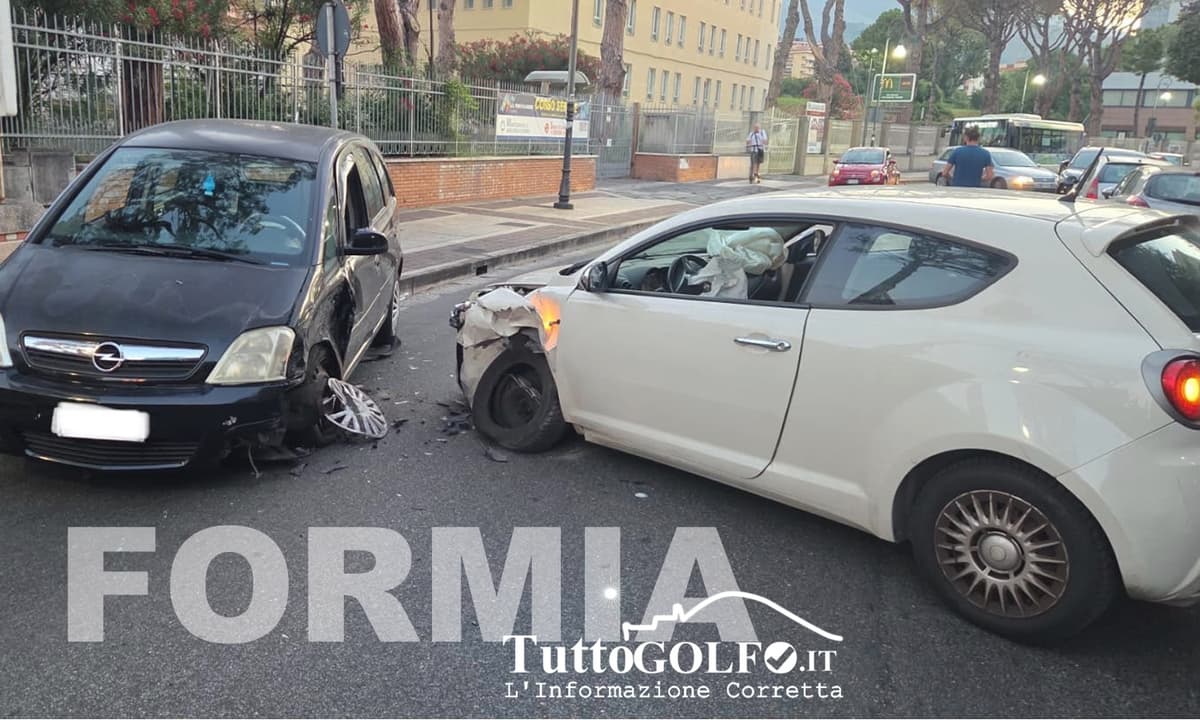 Formia, incidente tra due utilitarie nella zona di San Giovanni: airbag esplosi, traffico rallentato