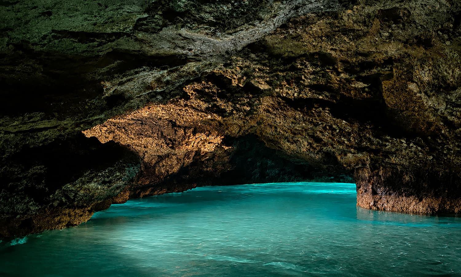 Il mare non va in letargo: alla scoperta delle grotte della Riviera di Ulisse