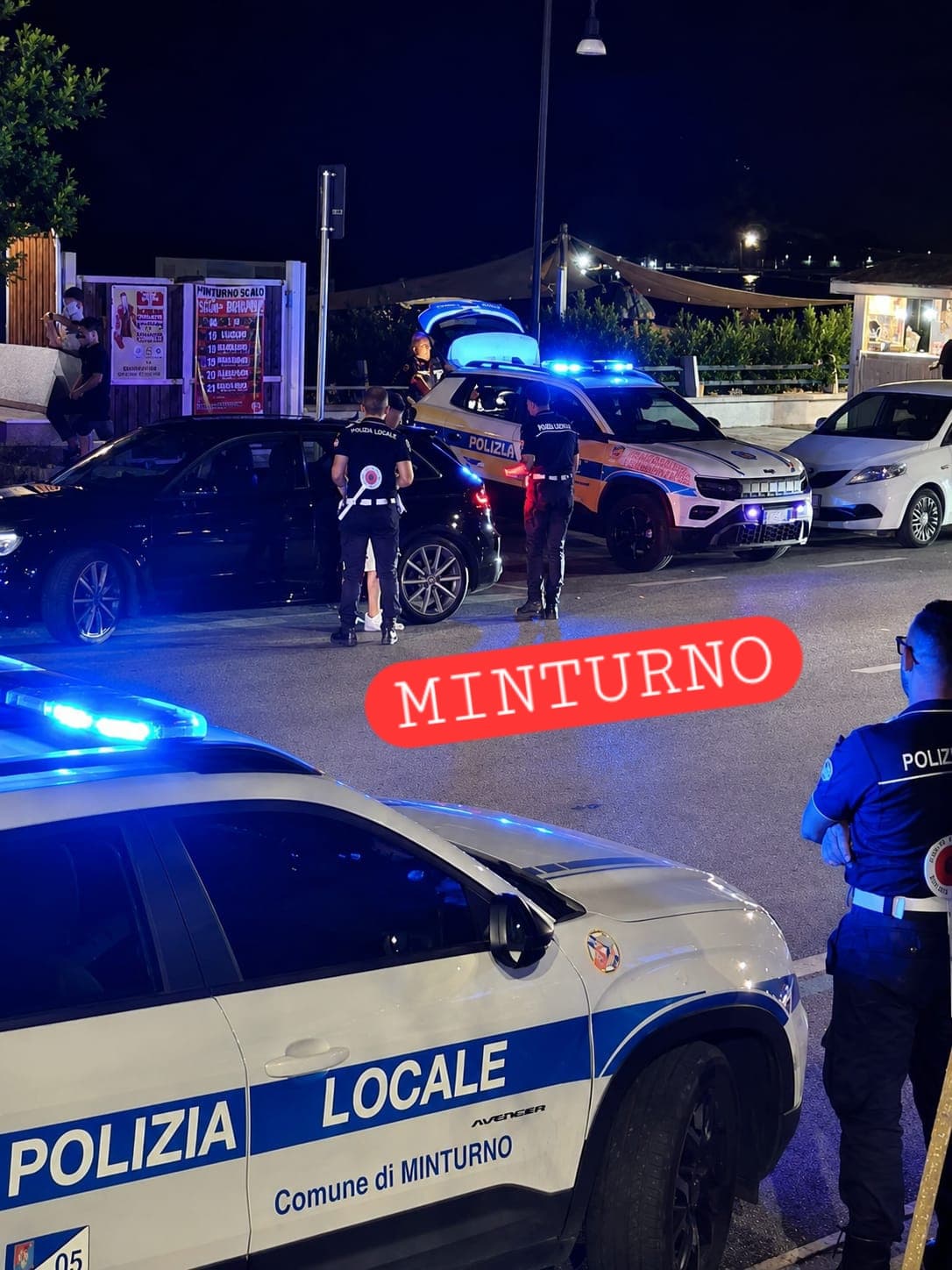 Minturno, Ferragosto blindato: controlli notturni della Polizia Locale su strade e movida