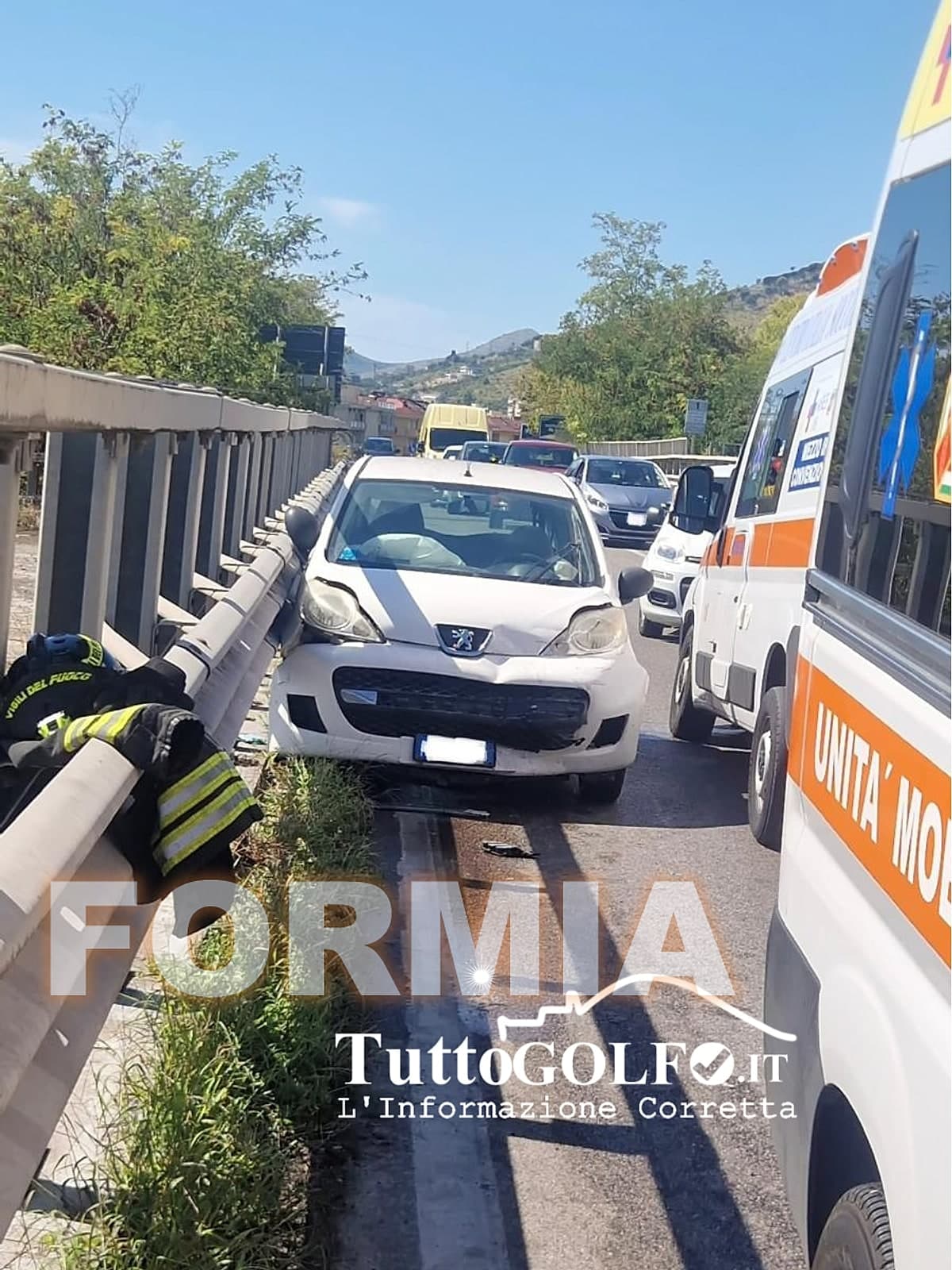 Formia - Scontro sulla Variante Appia. Coinvolti un’ambulanza, un’automedica e due auto: sette feriti