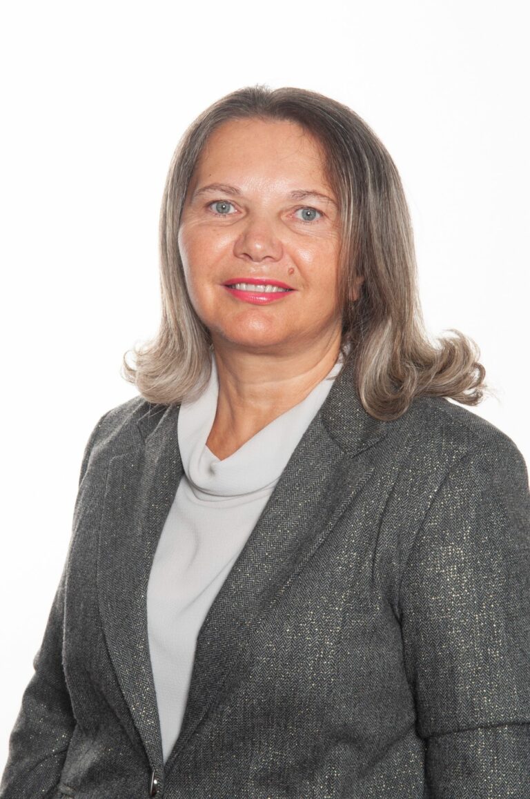 Minturno: Antonietta Migliozzi insegnante si propone con il Partito Democratico pro Stefanelli