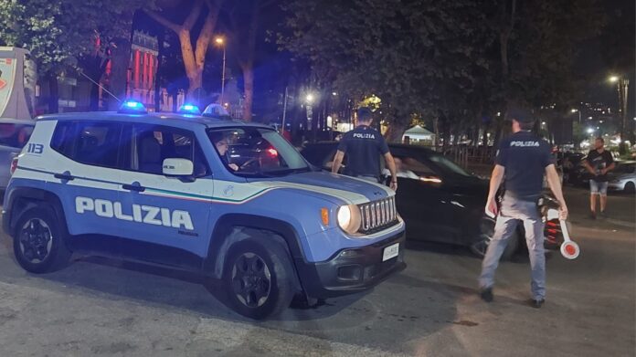 Polizia_Controlli-Gaeta-favole di luce posto di blocco