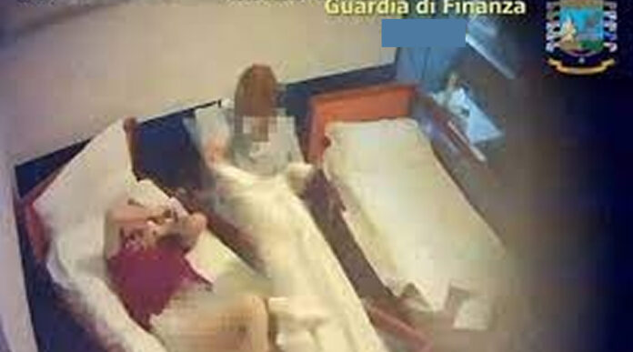 anziani maltrattati finanza