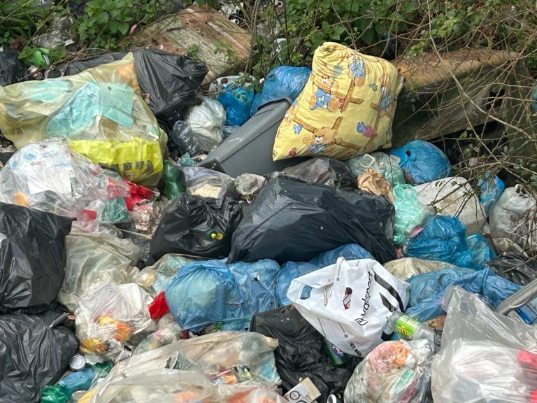 Castelforte, PD: nessuna risposta all’interrogazione presentata sui rifiuti abbandonati in via Vellota