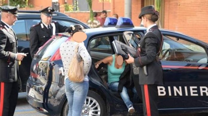 ladre mamma e figlia