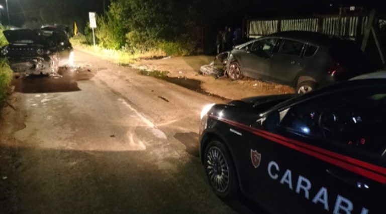 Fondi, incidente stradale: i conducenti trasportati in ospedale