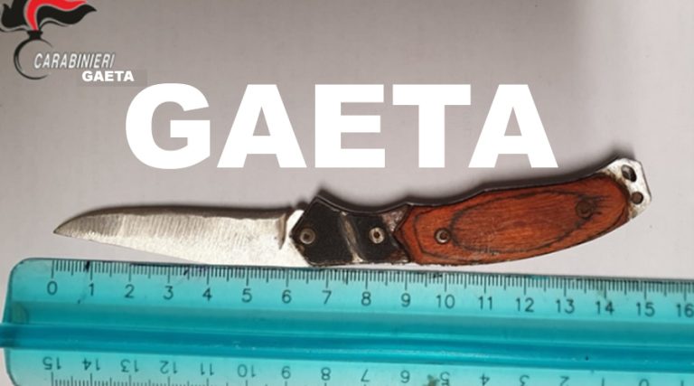 Gaeta, in giro sulla Flacca con un coltello di 16cm