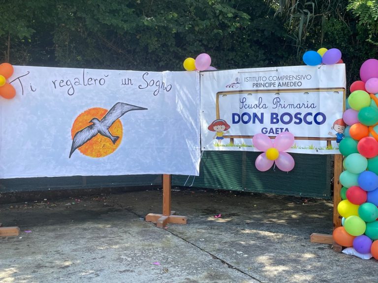 Spettacolo di fine anno alla “Don Bosco” di Gaeta: un viaggio emozionante per i bambini delle classi quinta A,B,C. 