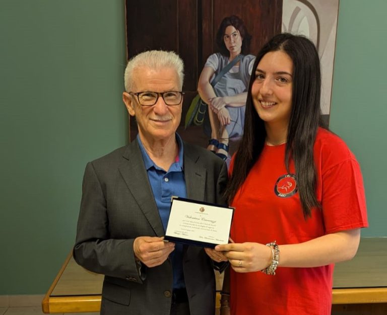 Il sindaco Maschietto premia la vice campionessa italiana universitaria di judo Valentina Caracuzzi