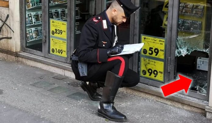 rompe vetrina carabinieri