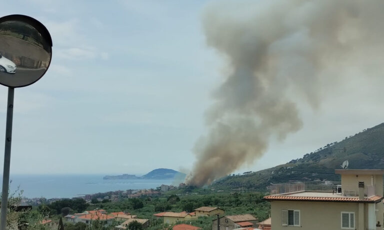 Formia di fuoco: piromani in azione in zona centrale