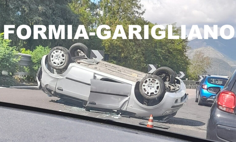 Incidente Stradale – Auto ribaltata sulla strada Formia Garigliano