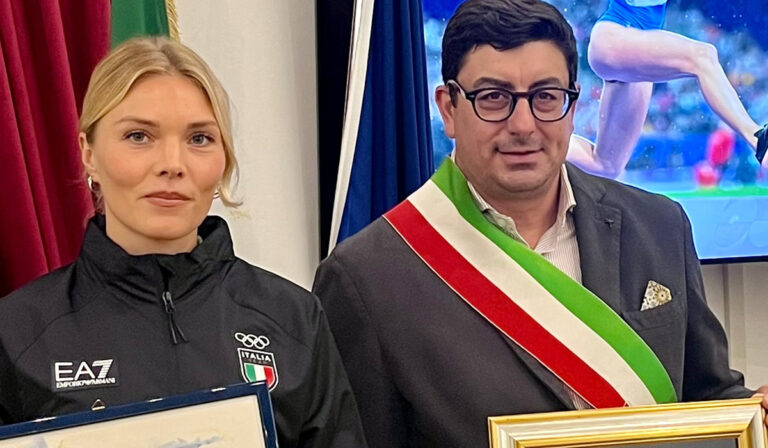 Premiata dal sindaco Gianluca Taddeo la triplista Dariya Derkach
