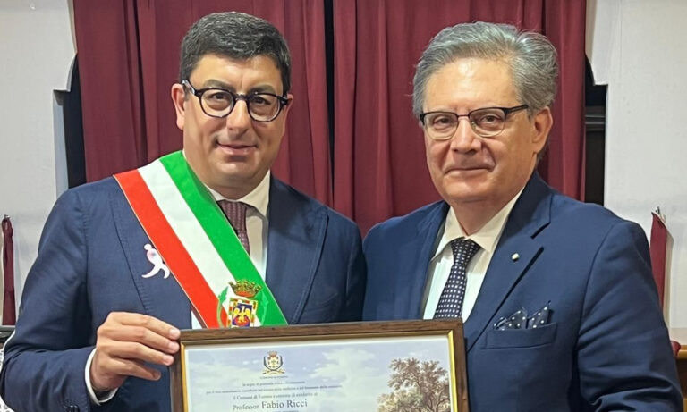 Formia – Cerimonia di conferimento della cittadinanza onoraria al Professor Fabio Ricci