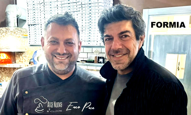 Pierfrancesco Favino nel Golfo di Gaeta per girare un nuovo film. Ieri sera ha scelto Aria Nuova per la cena