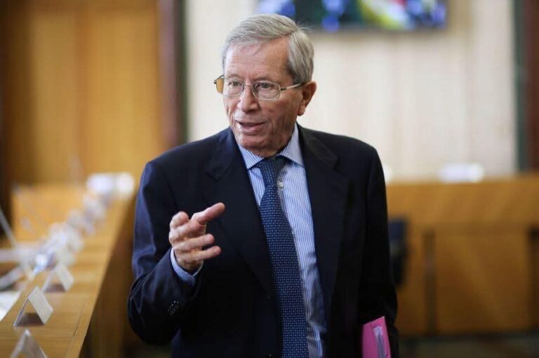 In memoria di Michele Forte: ‘ Vano non sarà stato vivere se qualcuno ricorderà,non il volto che avevamo, ma le parole che abbiamo detto’.