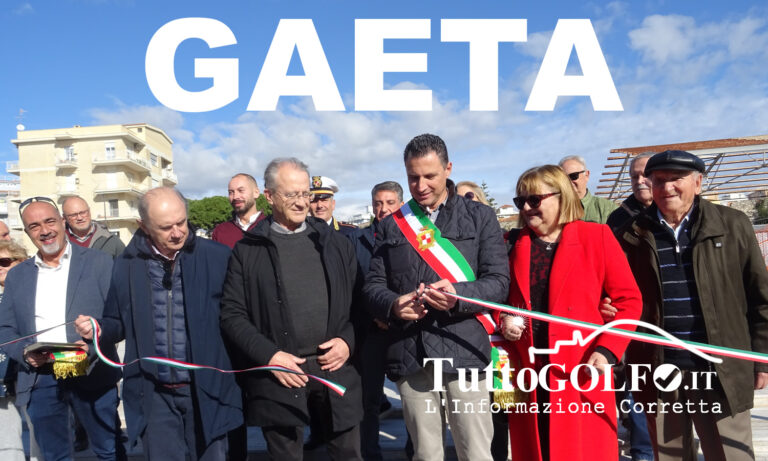 Inaugurata Piazza dei Maestri Vetrai – Leccese e Mitrano: “L’ area ex Avir luogo di aggregazione e socializzazione ma anche del ricordo”