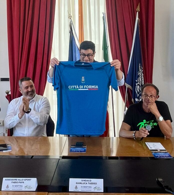 Il Sindaco Gianluca Taddeo con Fabio Papa e Vincenzo Scipione