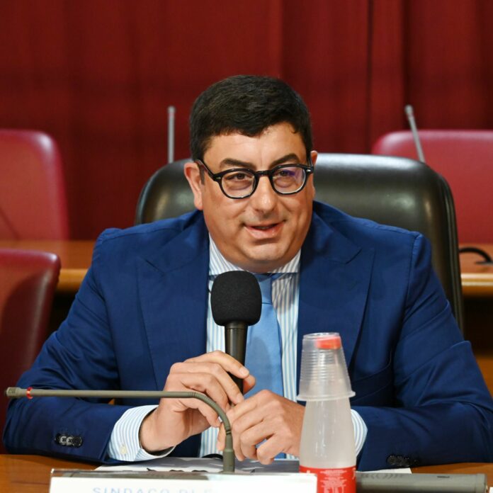 Il Sindaco Gianluca Taddeo