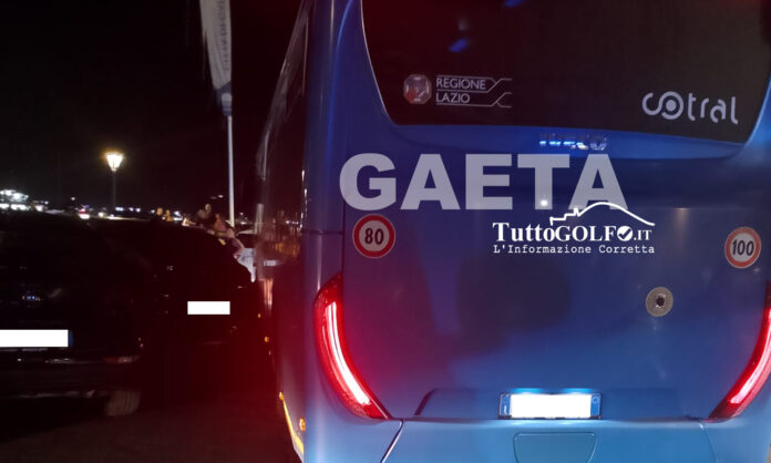 AUTOBUS BLOCCATO GAETA 2