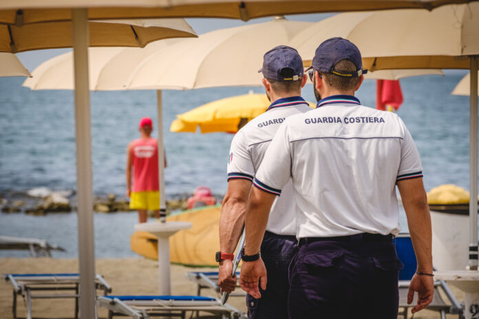 GUARDIA COSTIERA OMBRELLONI